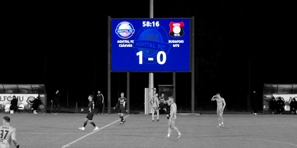 Ledfal eredményjelző labdarúgó stadion